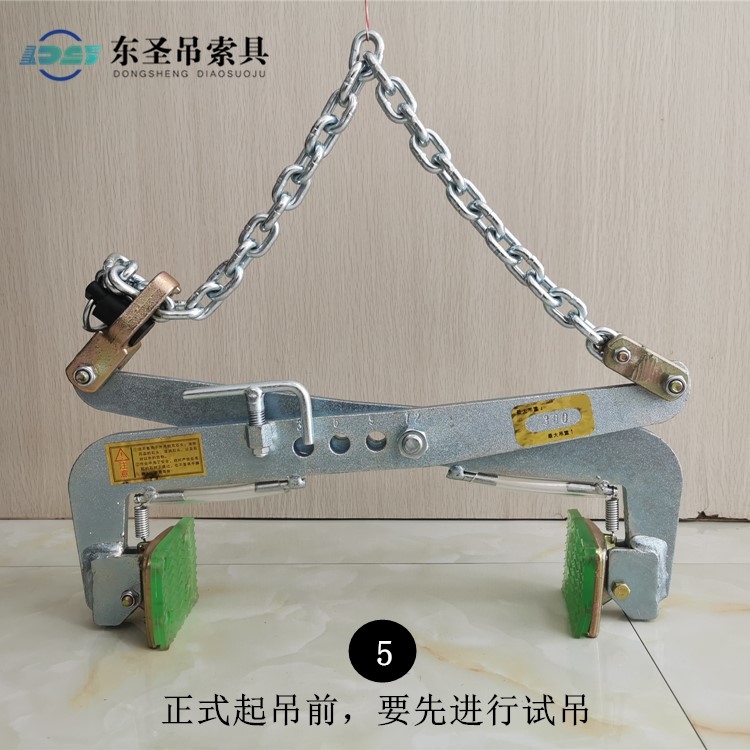 正式起吊前，要先進(jìn)行試吊（如何試吊請(qǐng)參考起重吊裝操作規(guī)范）
